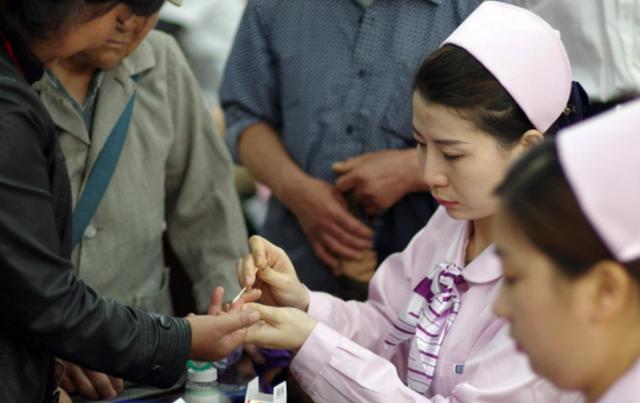 空腹血糖7.1糖化5.8是不是糖尿病,50岁空腹血糖6.8严重吗还能吃肉吗