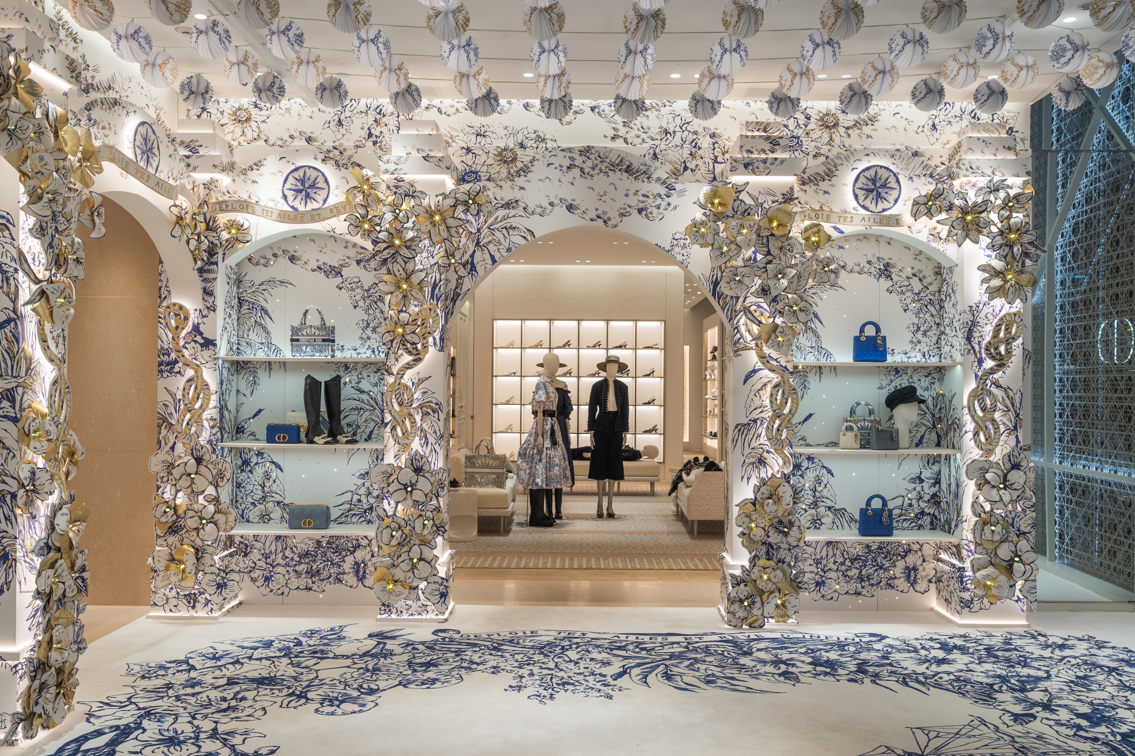 全新迪奥成都远洋太古里女装精品店盛大开幕