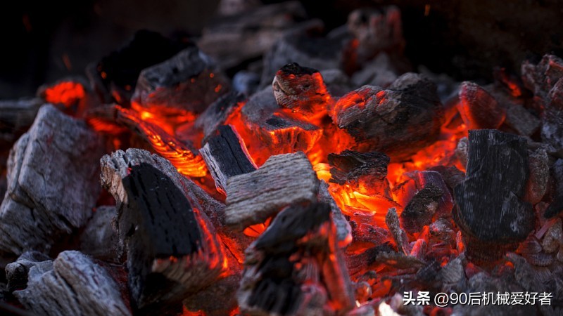 木炭加工成本及利润,一吨木炭的成本及利润