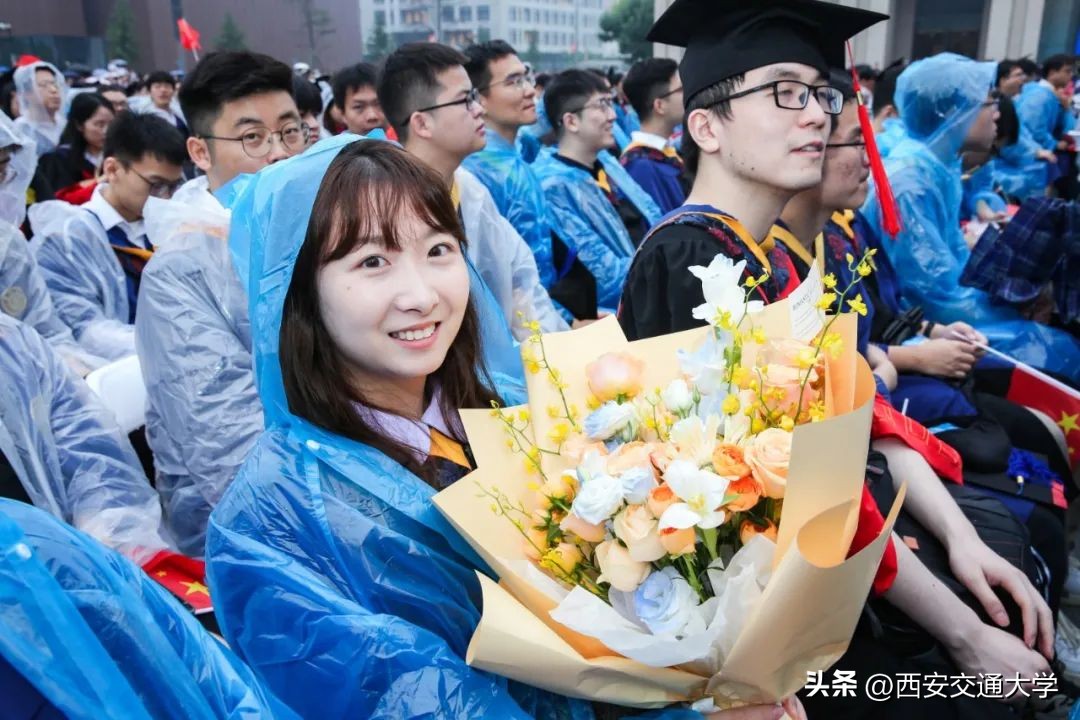 竢实扬华自强不息的交大精神,交大与国家同呼吸共命运