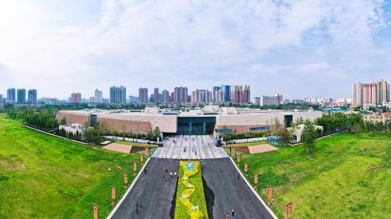 郑州是一个古朴的大都市,郑州是一座古老又年轻的城市