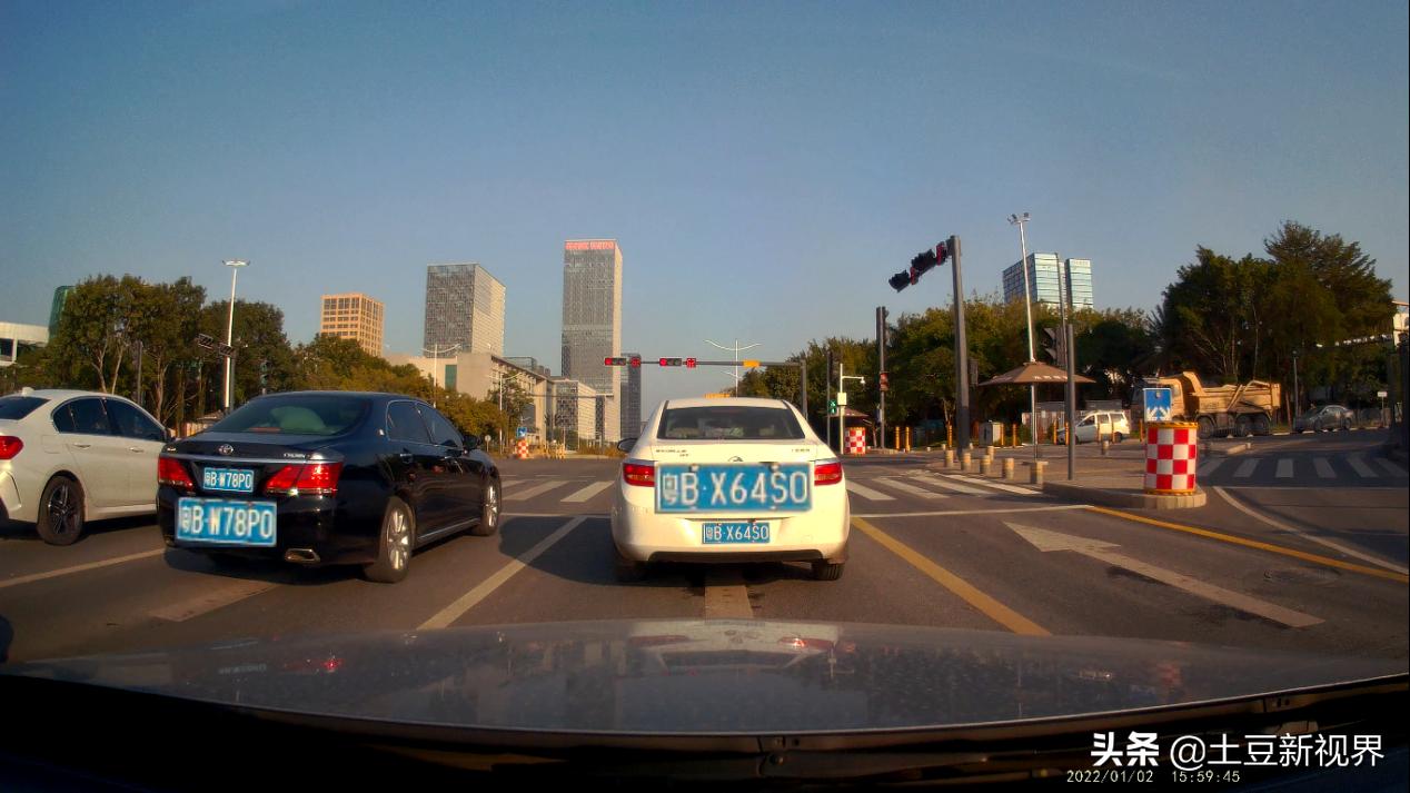 春节自驾行车记录仪视频,2022年行车记录仪怎么挑选