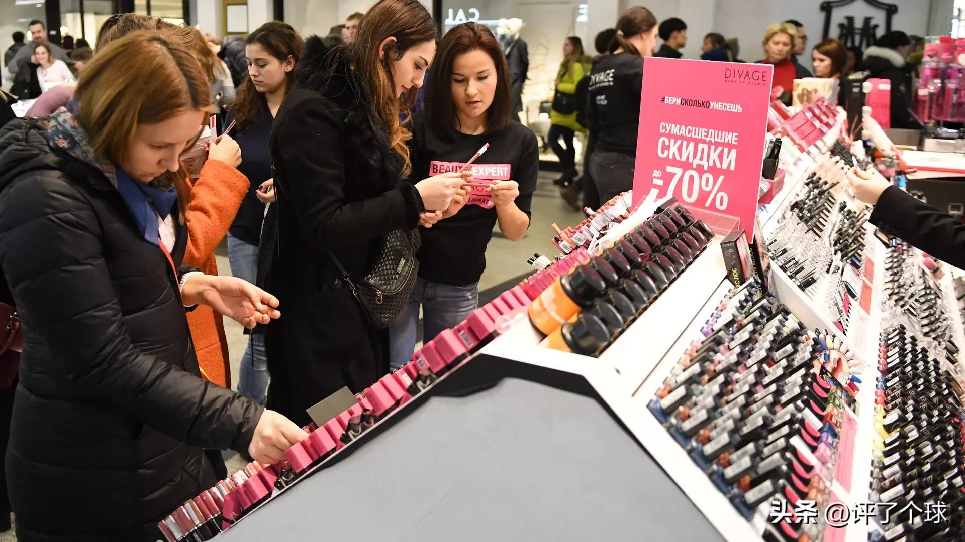 兰蔻阿玛尼赫莲娜,兰蔻阿玛尼的化妆品