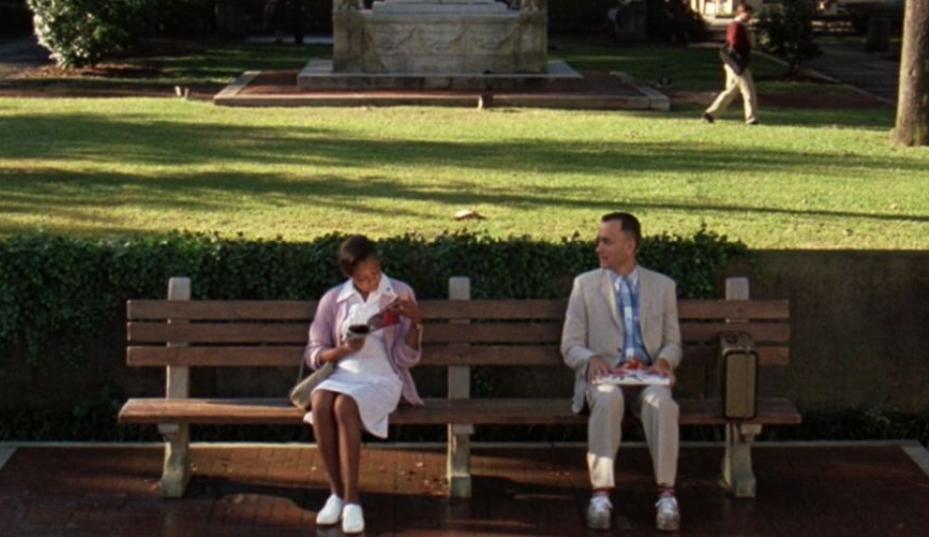 阿甘正传中蕴含的西方文化,电影阿甘正传体现的美国价值观