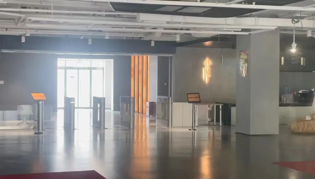 北京总部人去楼空,背了一身债、官司缠身的寺库跑路了?