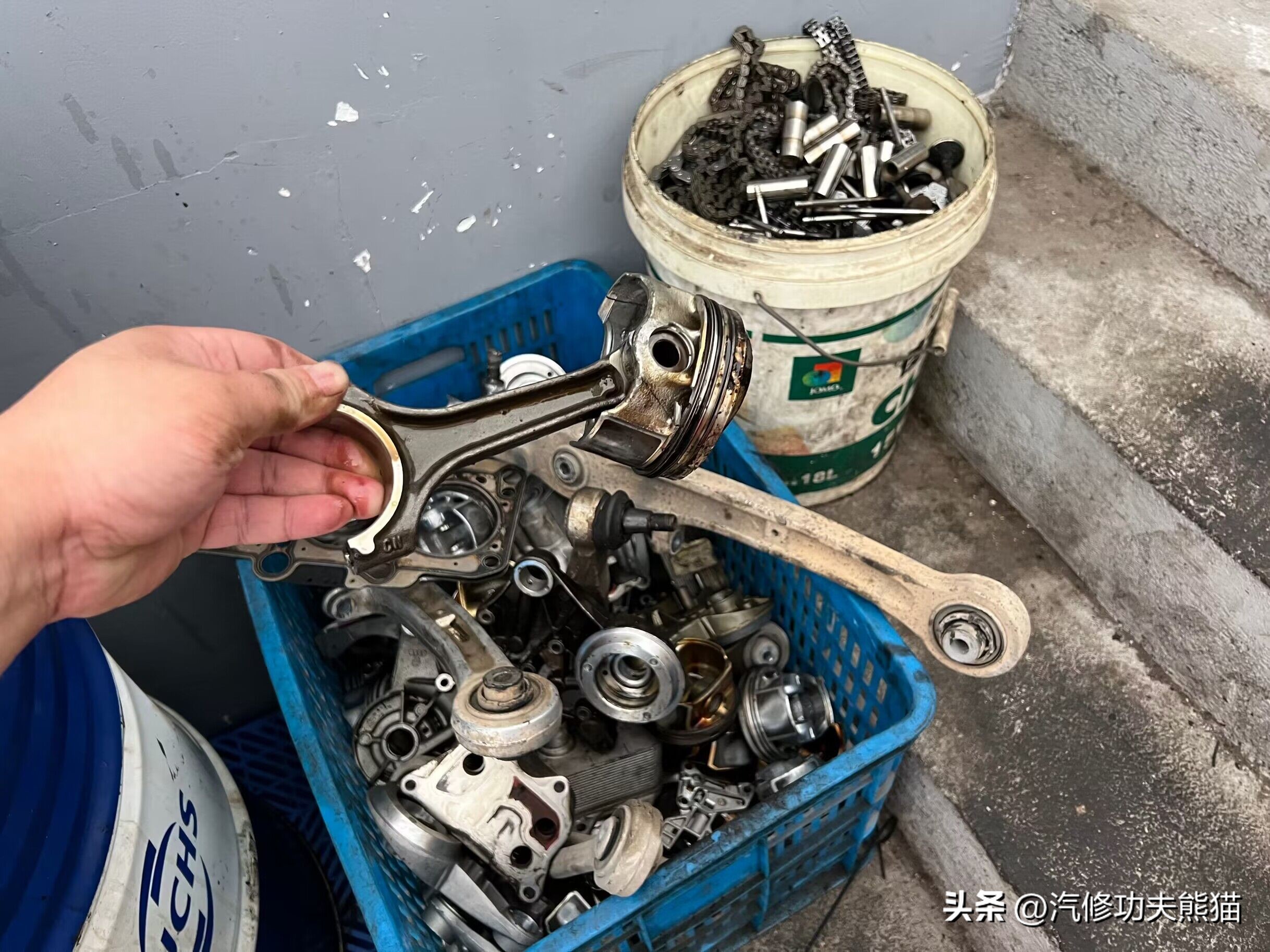 迈腾车主赔多少钱,迈腾车主事故感受