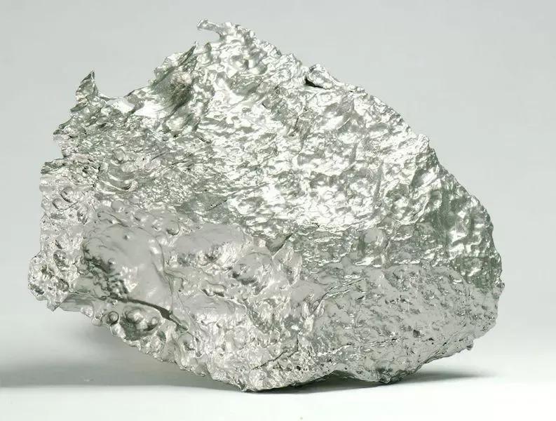 捡石头渐渐成为一种职业，挣钱吗？不少人发了