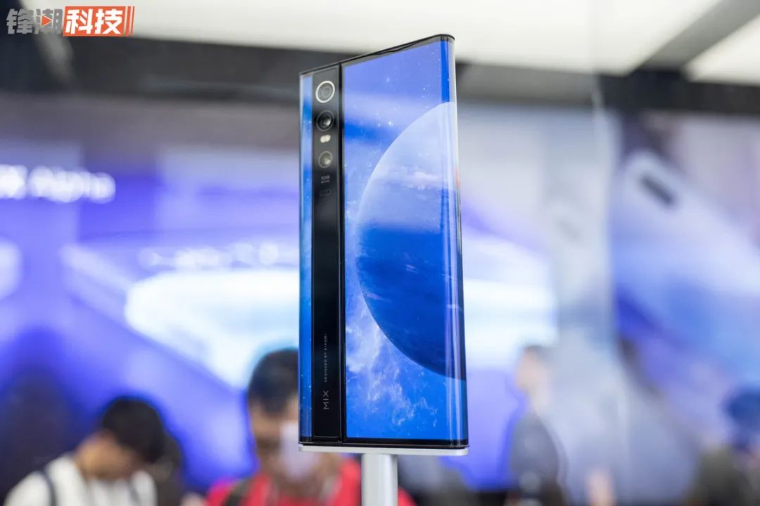 手机曲面屏有哪些优点和缺点,手机为啥不流行曲面屏了