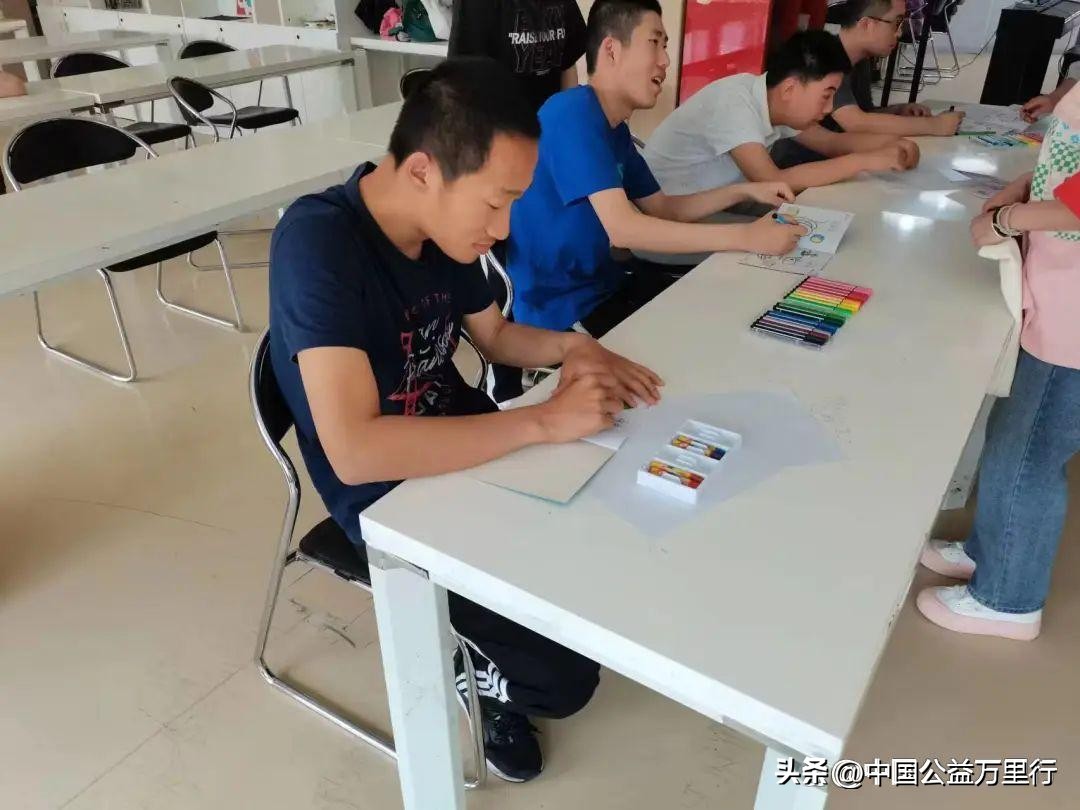 五行辨疾恙,七彩绘流光