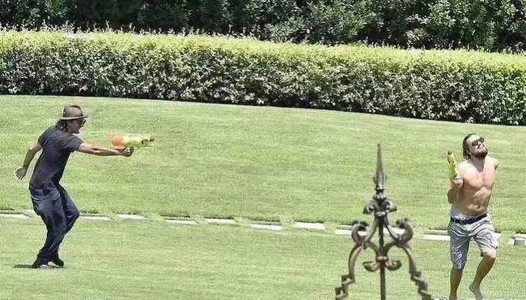 年轻貌美一枝花,年轻时一枝花