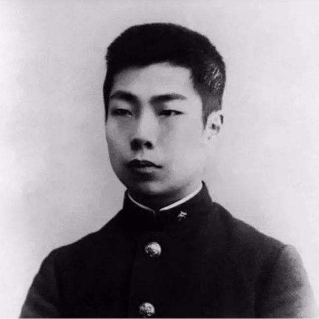 鲁迅玩伴闰土：57岁悲惨病逝留下5个孩子，后代和鲁迅儿子成朋友