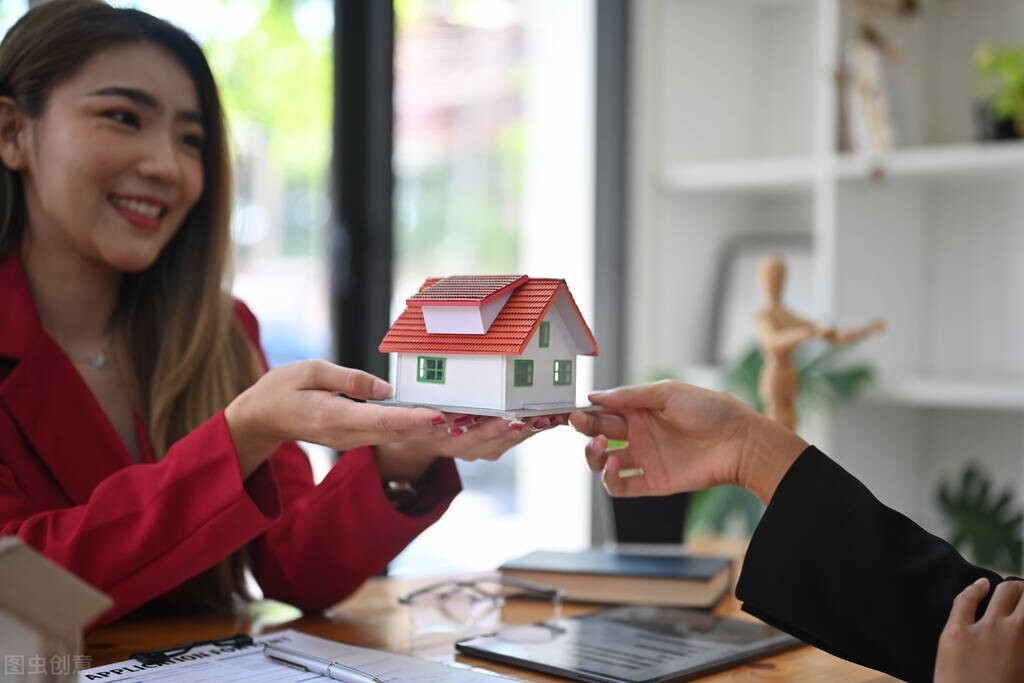 公积金有15000元买房可以贷多少款,公积金贷款买房和贷款买房区别