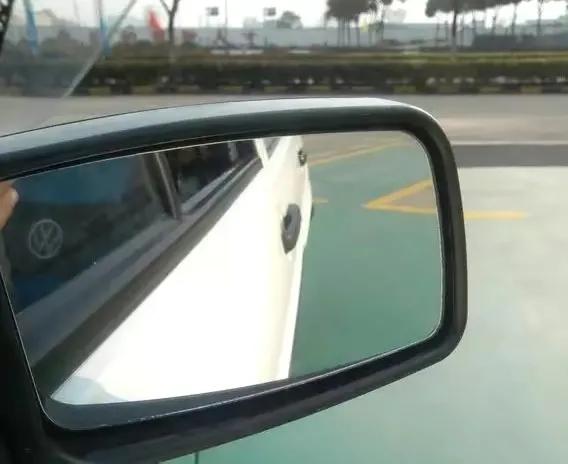 一分钟学会倒车入库技巧,科目二右倒车入库一分钟学会点位