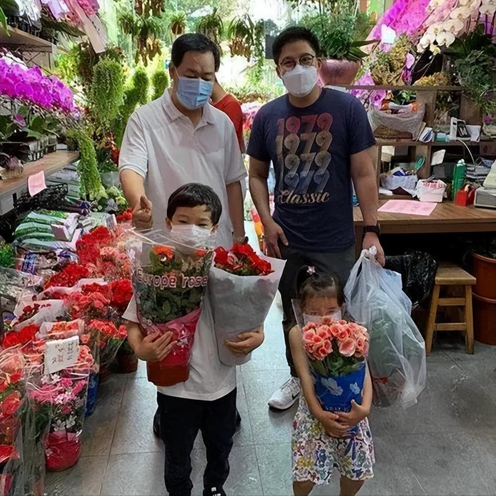 郭晶晶霍启刚最新消息出席晚宴,郭晶晶受伤霍启刚反应