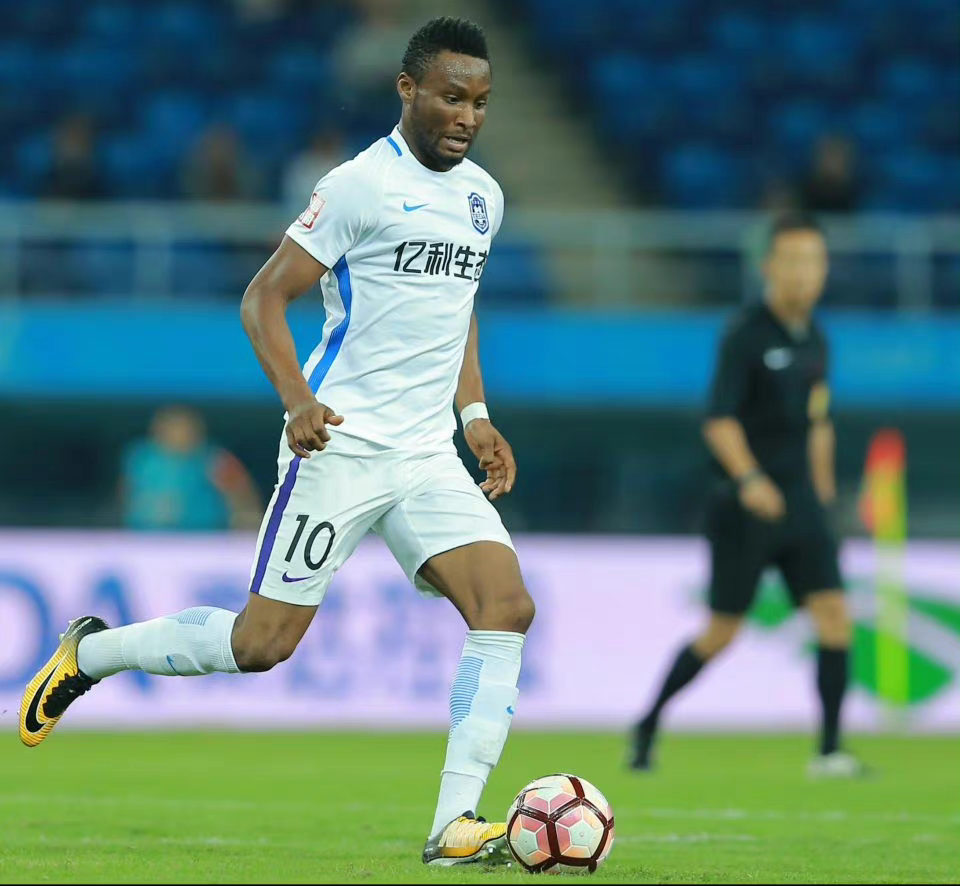 欧冠夺冠后退役,前欧冠冠军爆冷出局