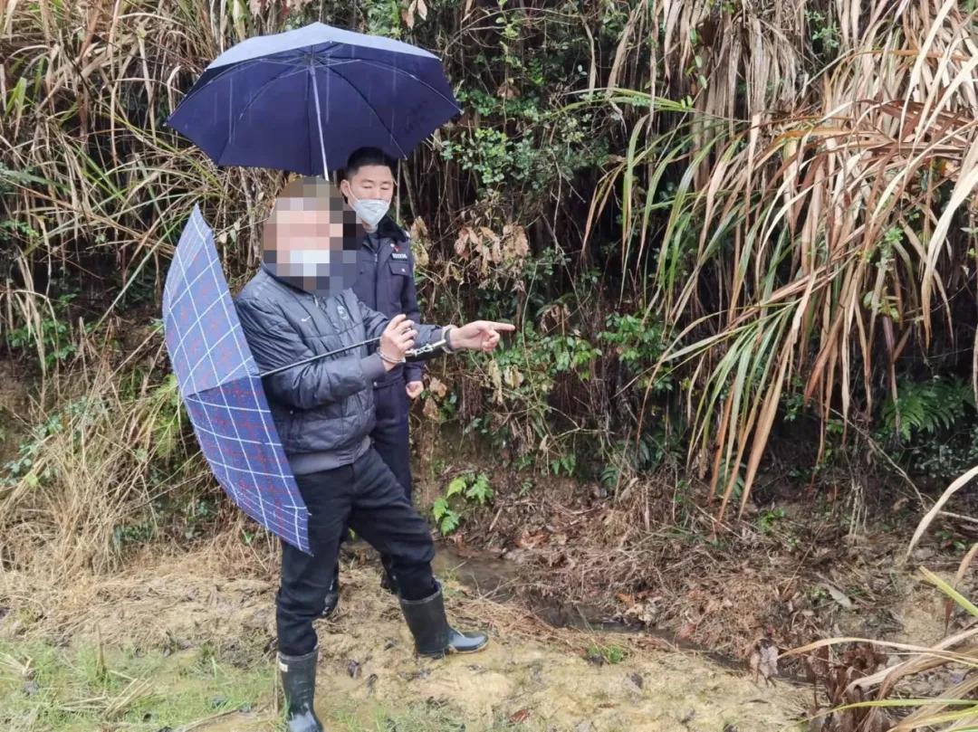 浮梁一男子用钢丝套捕猎野猪被拘！