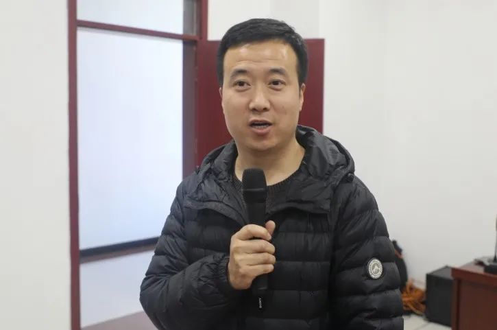 【贯彻全会精神奋力谱写新篇章】向*民报人**告——洛川县槐柏镇