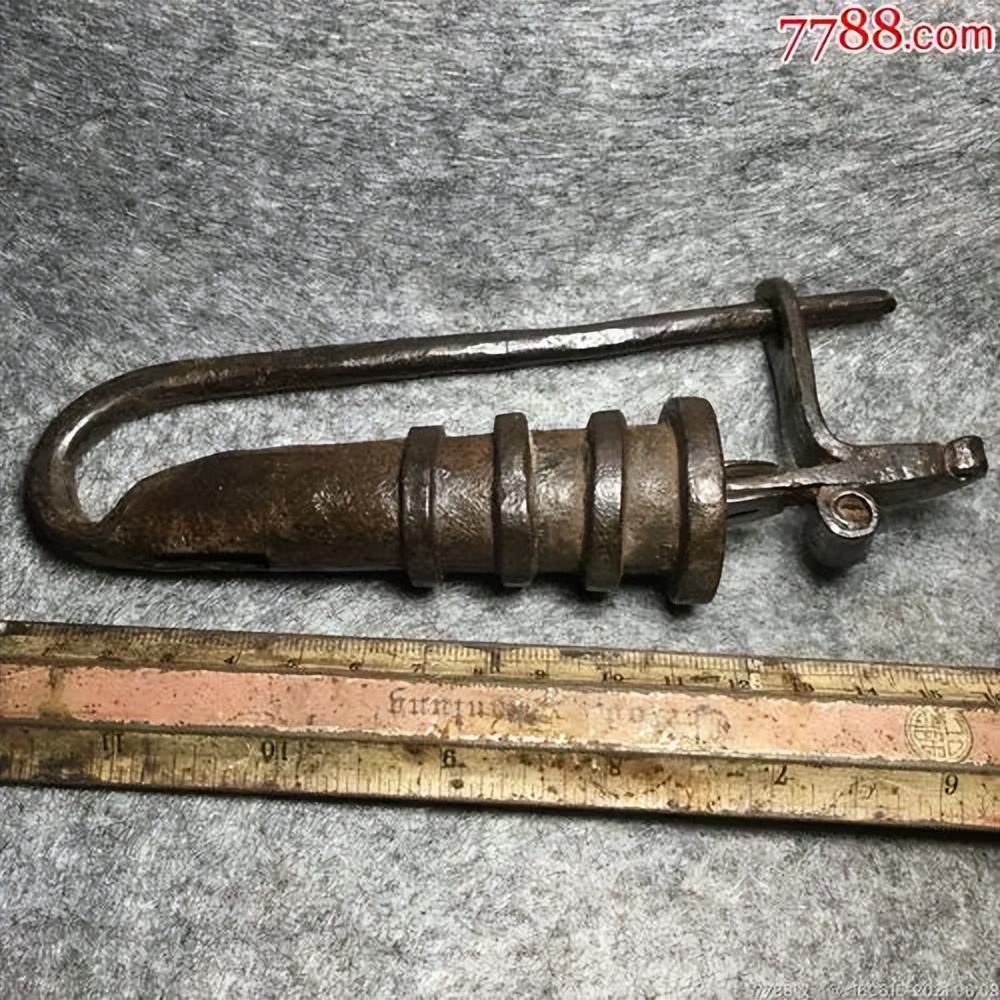 明清时期的各种铜铁锁,手工精致古代金锁