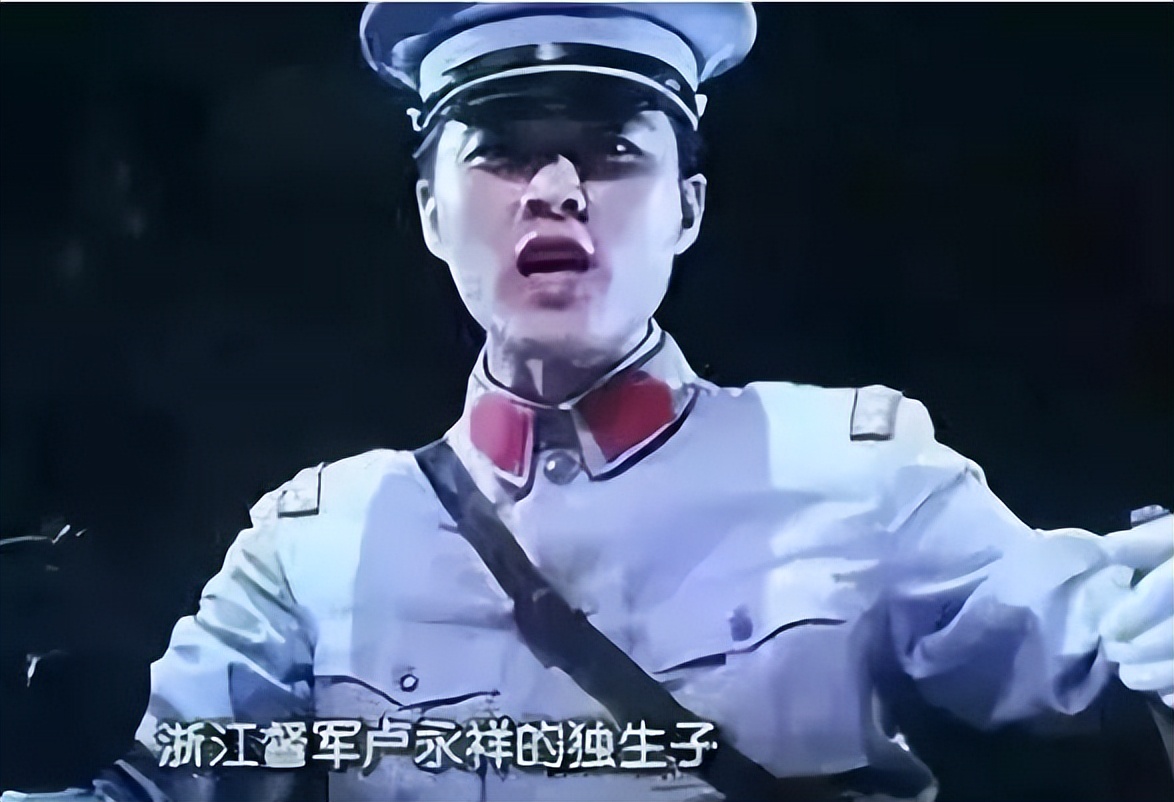 父亲死后，卢小嘉专吃有夫之妇软饭，骗完一个又一个，结局很潇洒