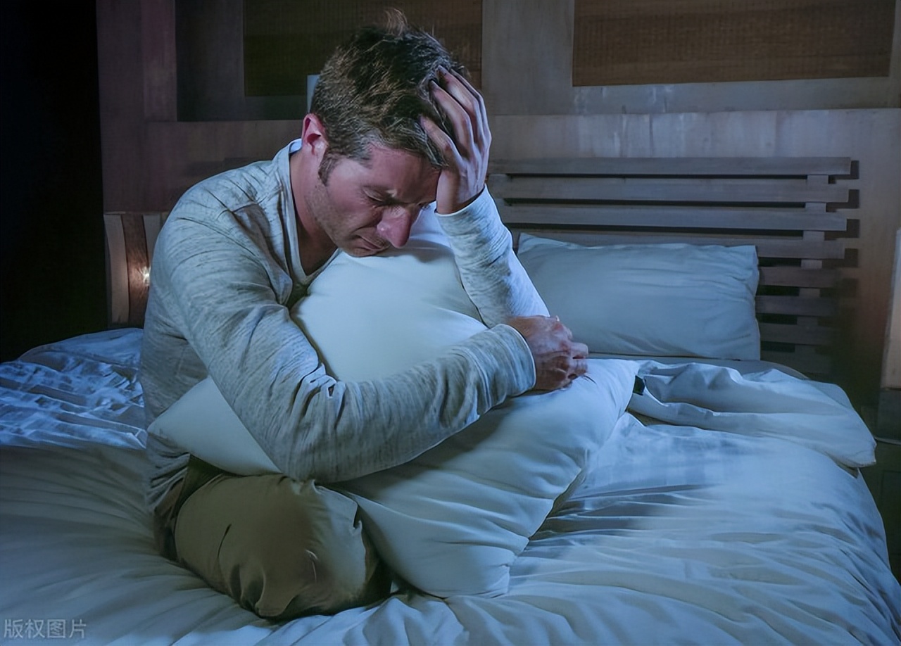 男性睾丸被切除会变女性化吗,男性睾丸切除还能活吗