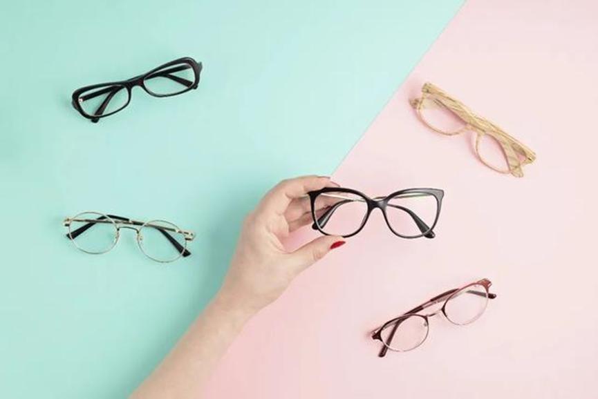 顾均辉说定位：开眼镜店能多赚钱，宝岛眼镜的成功想复制吗？