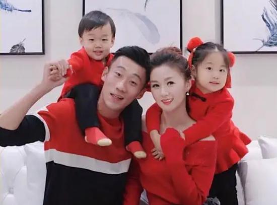 国足太太们颜值逆天,2021日本国足太太团