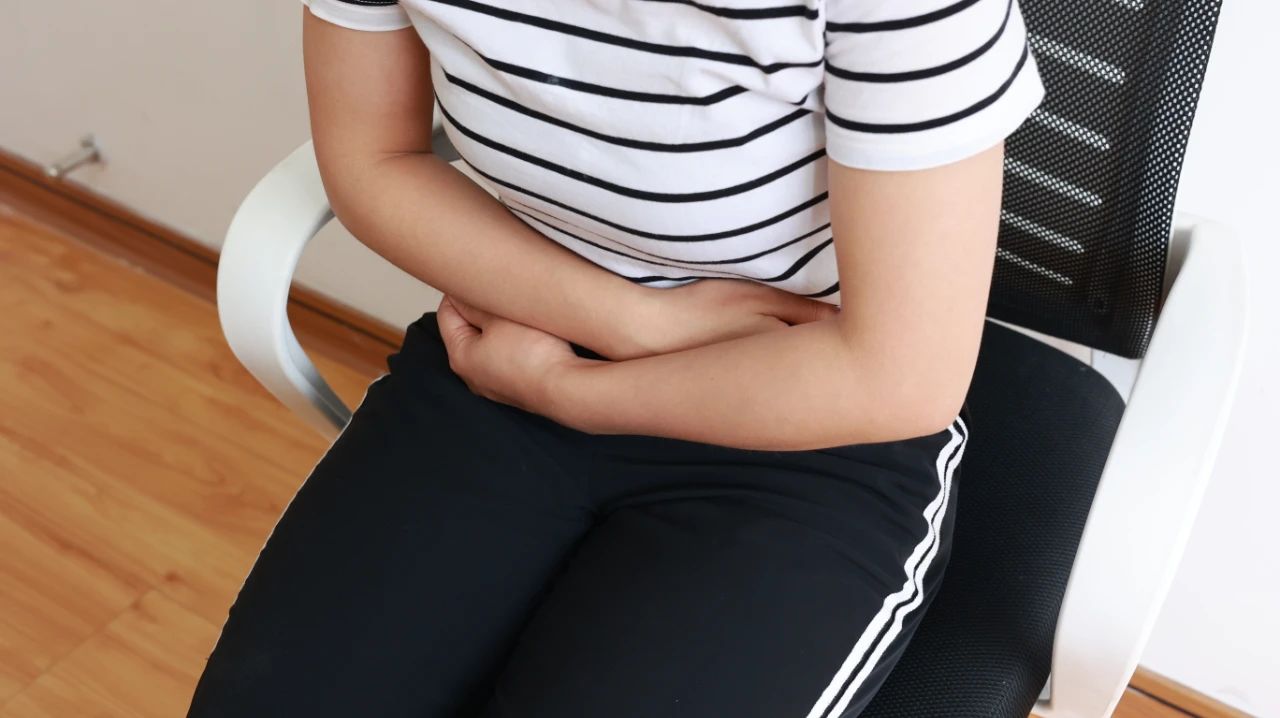 月经和大姨妈怎么区分,如何分辨大姨妈小腹疼和怀孕