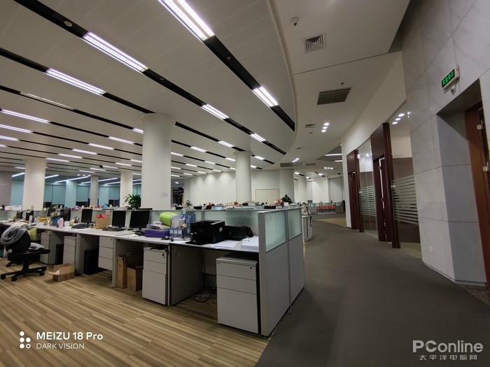 手感和什么都是特别好的手机,手感和颜值最好的手机不接受反驳