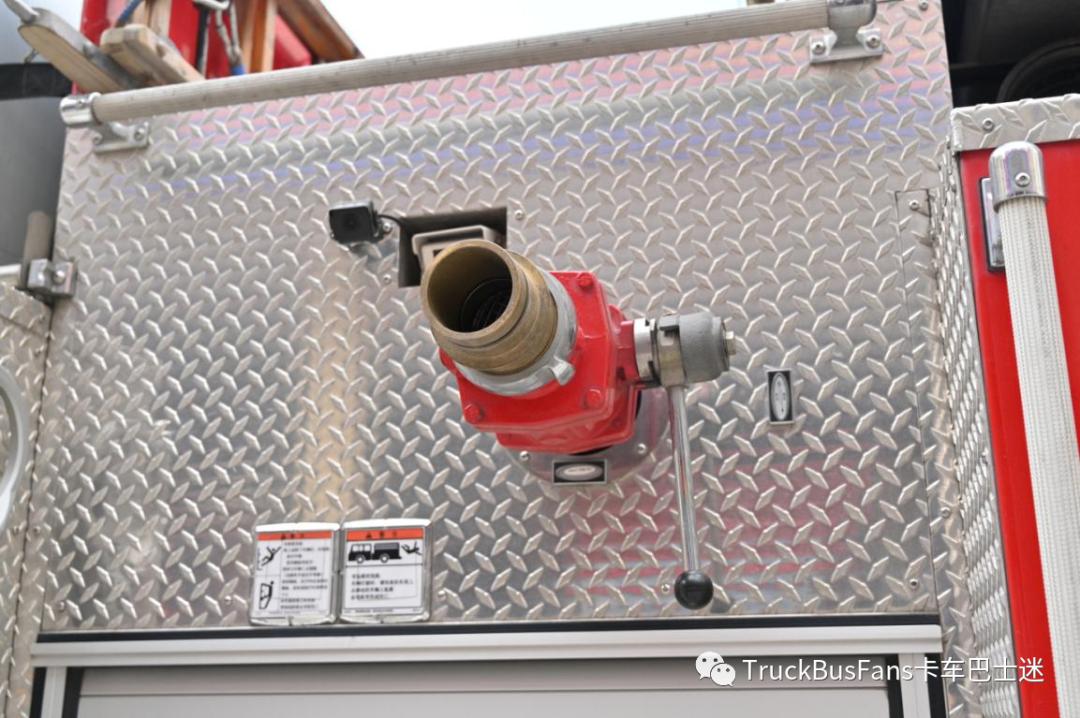 这就是美国“高级”消防车？详解豪士科FRGP4城市高供主战消防车