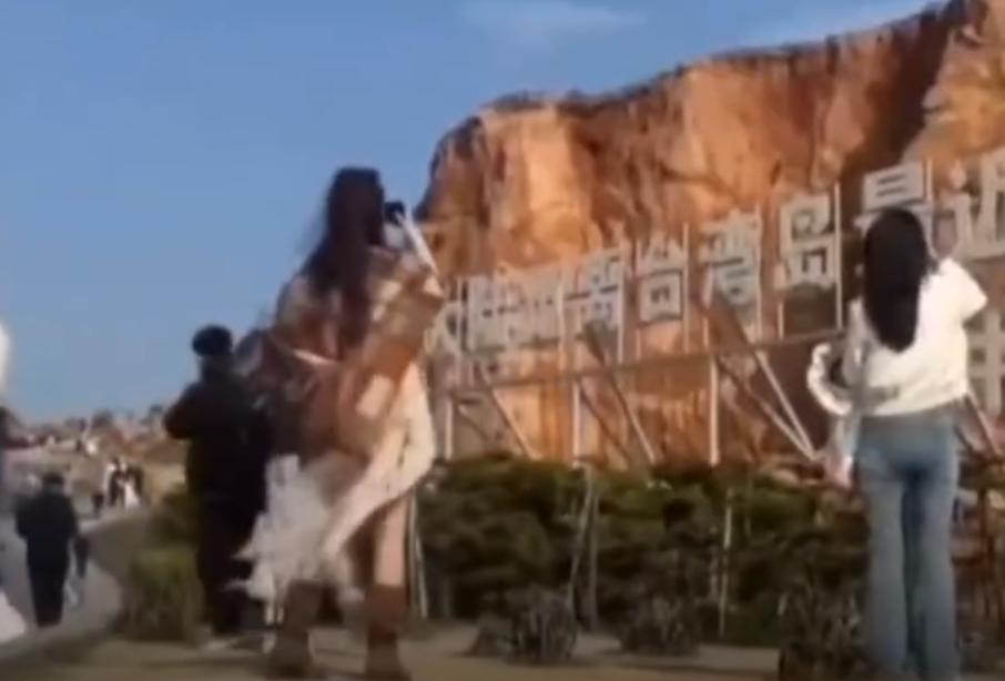 台媒采访大陆游客被怼,台媒评价大陆游客