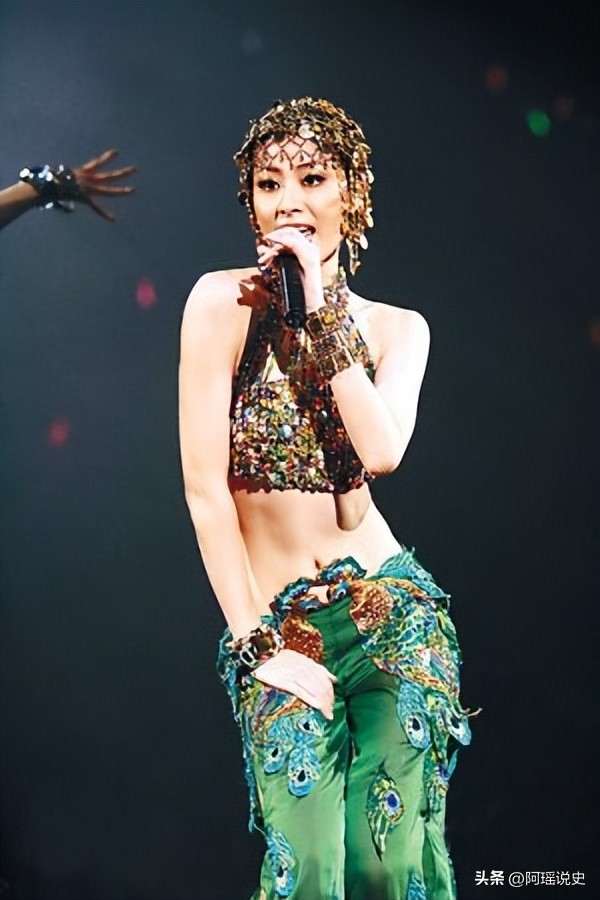 表面是普通女星实际是富豪千金,盘点娱乐圈中家世显赫的五位女星