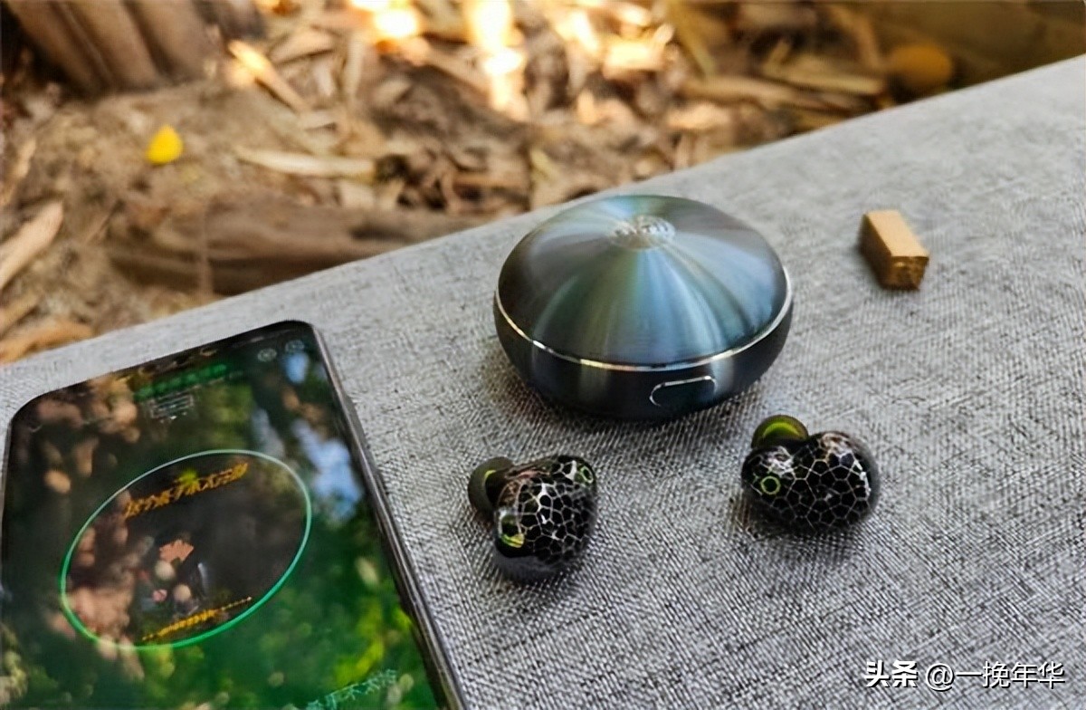 2023年动铁耳机十大品牌排行榜,蓝牙耳机排行榜第一名黑色苹果