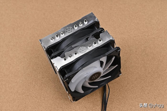 七彩虹主板b760和影驰760,七彩虹b760冰霜对比影驰b760