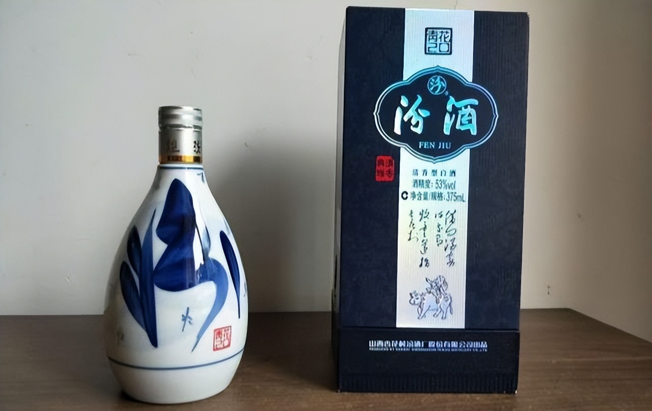 中国人送礼要面子：这8款白酒高档有口碑，送领导送长辈挺合适