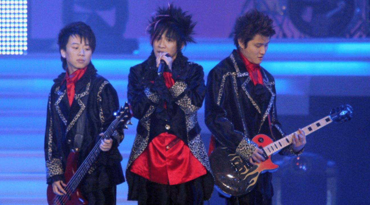 真实的大张伟现状,大张伟被抛弃的勇气