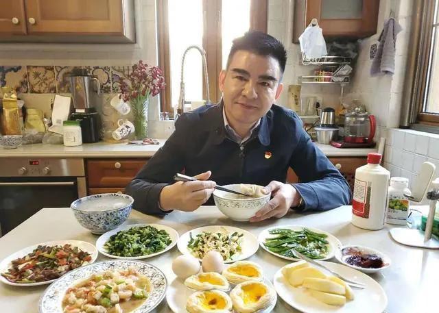 陈光标为什么高调做慈善,从万人敬仰到万人唾弃的六大首富