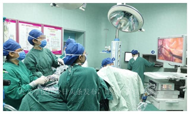 21岁大学生确诊“外阴癌”，后悔痛哭：都怪自己太无知，不懂爱惜