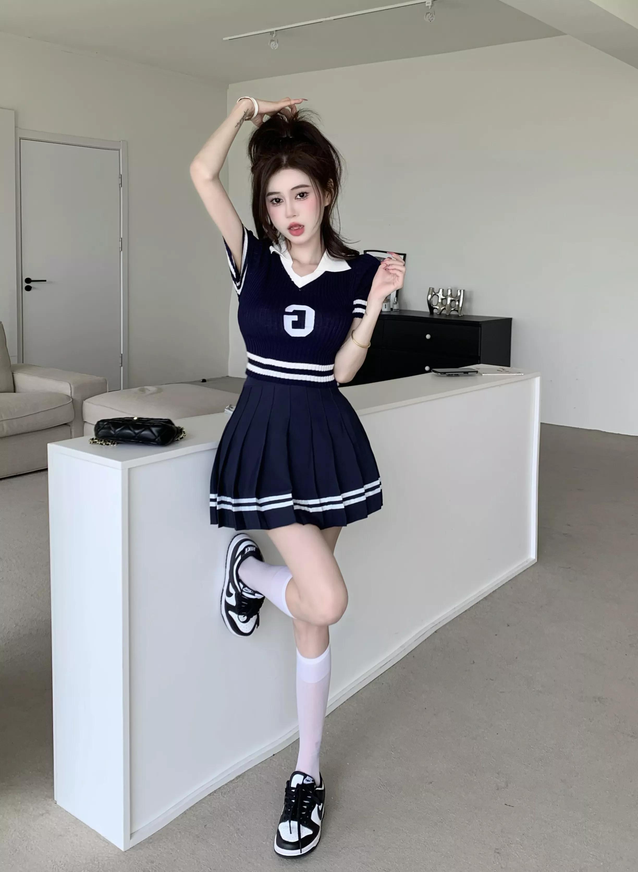 足球宝贝服装最新款,足球宝贝服装黑色袜子