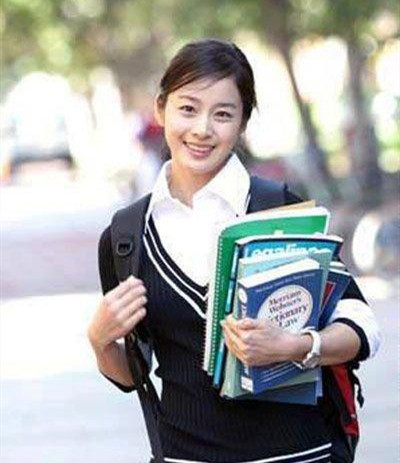 金泰熙为什么这么像20岁,金泰熙年轻时的颜值巅峰