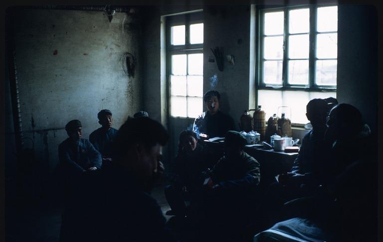 日军兽行：当着男人的面玷污了女儿，临走还残忍割下妻子乳房