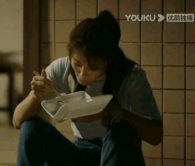 海清童瑶哪个更出名,童瑶新剧跟海清对比哭戏