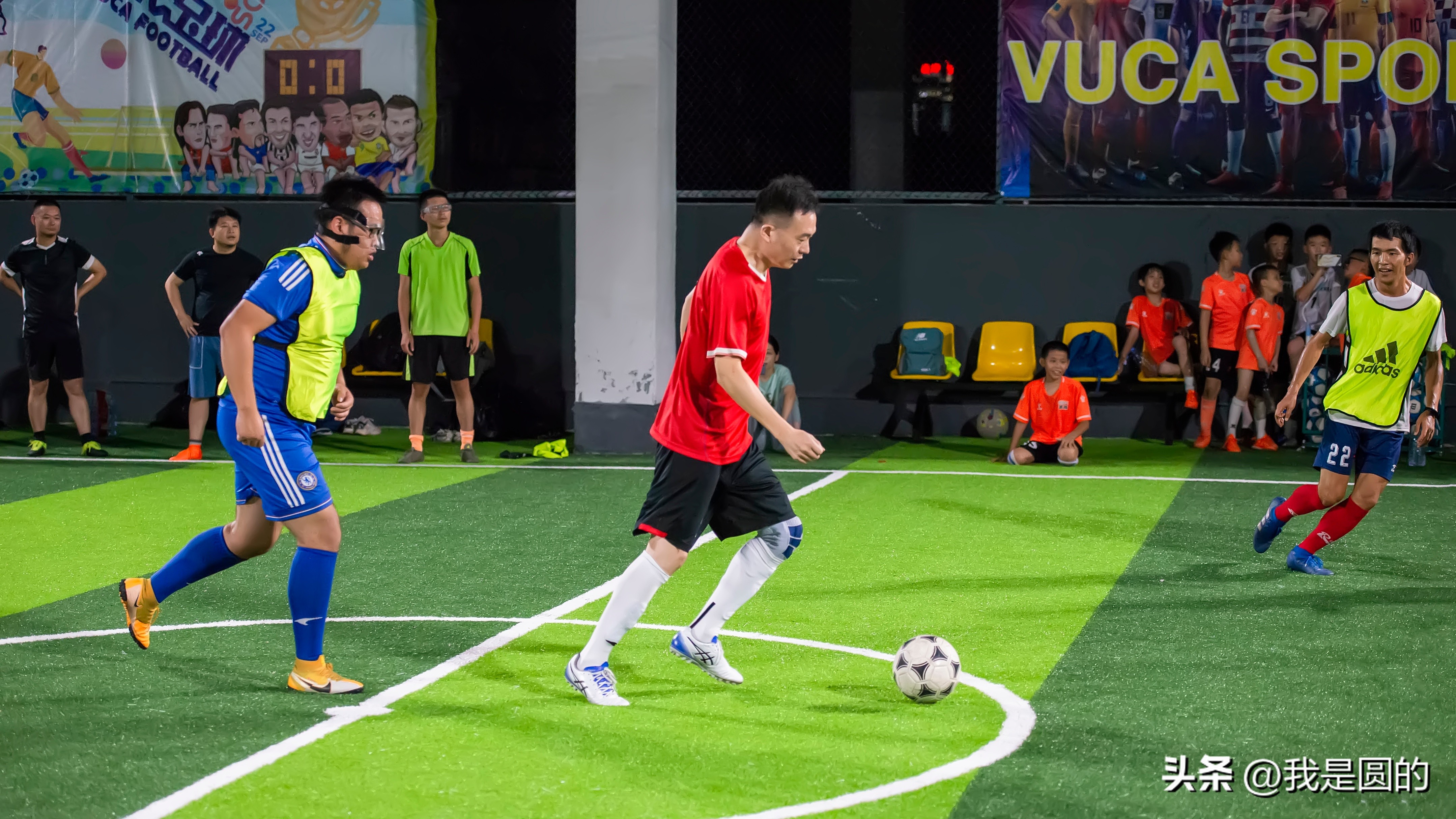 足球摄影文字说明,足球摄影作品文字说明