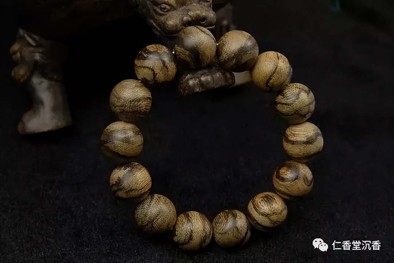 正宗沉香手串的价格多少,越南沉香手串价格表大全