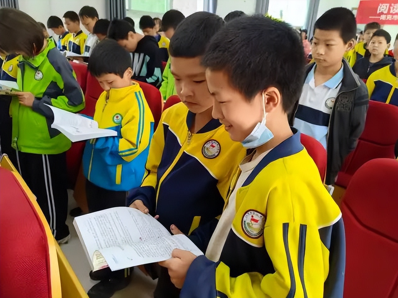 关爱留守儿童公益捐助,关爱留守儿童开展教育扶贫