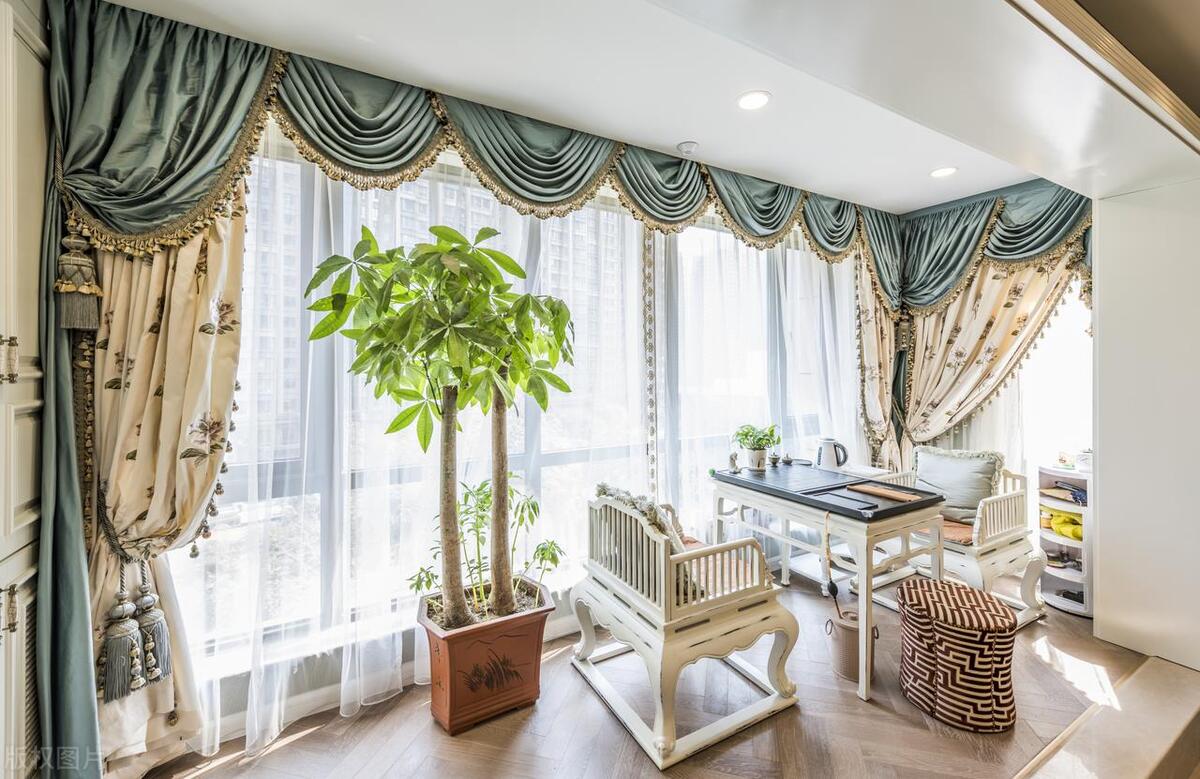 悬空电视柜内嵌电视柜预留尺寸,实木电视柜的最佳尺寸