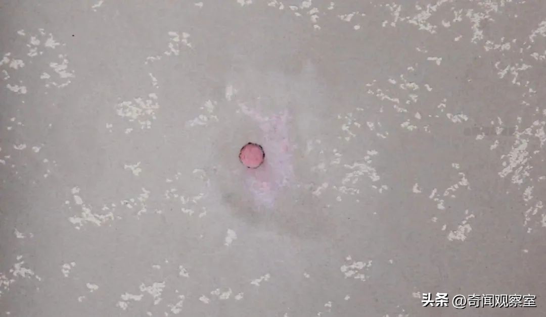 日本三十二年前的密室杀人案,身上没有伤口但是无缘无故出血