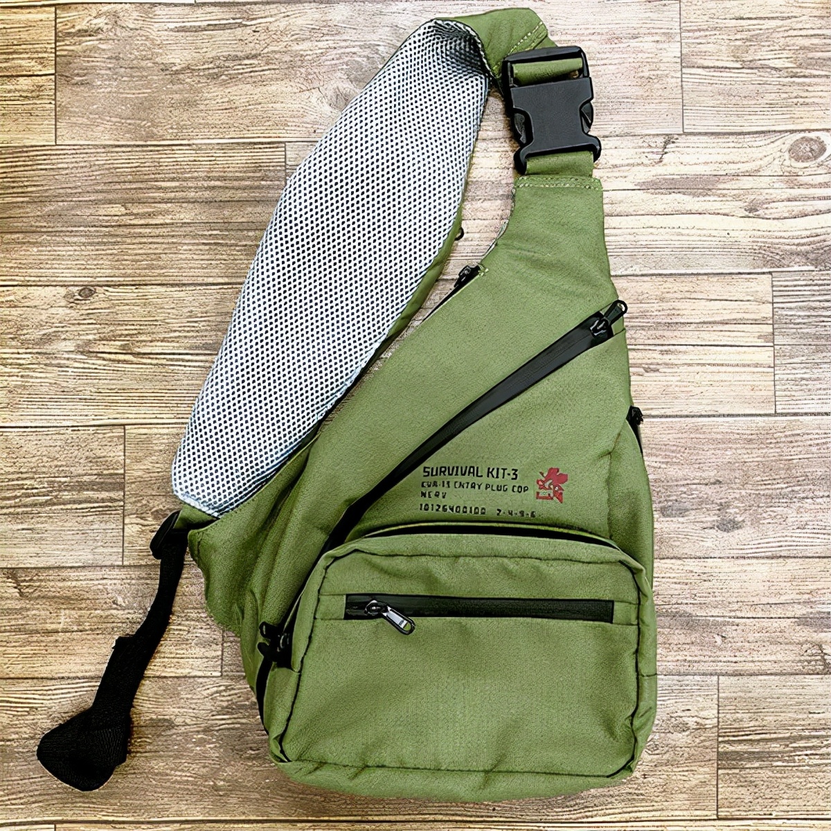 模玩周边：EVASTORE推出《福音战士新剧场版》NERV专用侧背包