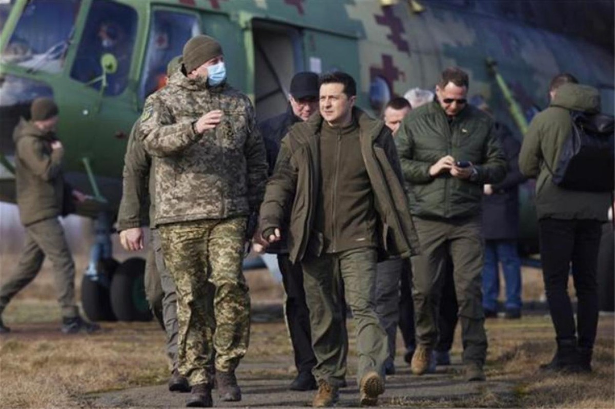 普京该向美国求和？早在70年前，彭德怀就说过向美国服软的后果