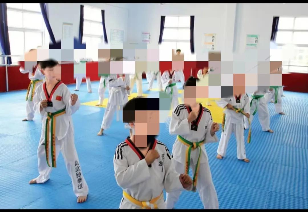 跆拳道兴趣班零基础上哪些内容呢,跆拳道兴趣班学几年