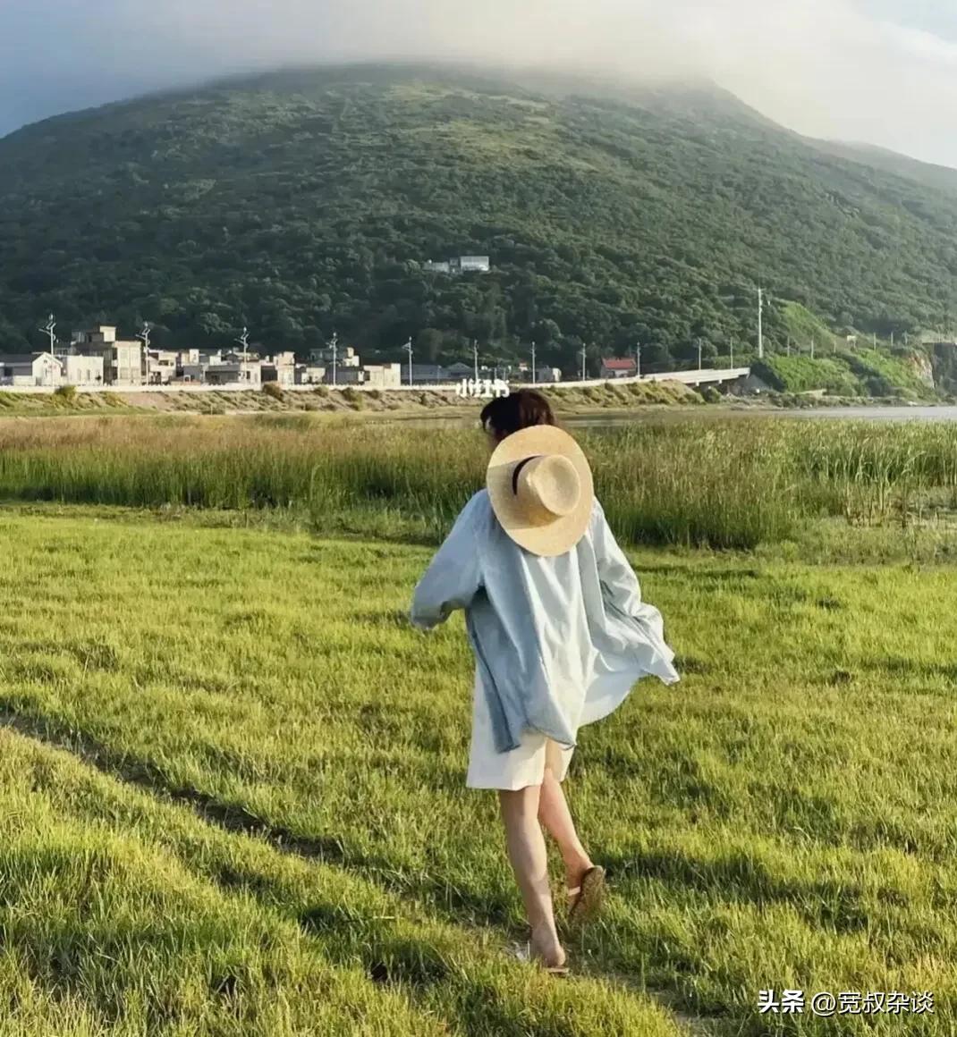 梦中想起死去的父亲而大哭,梦中想起去世了的父亲忍不住哭了